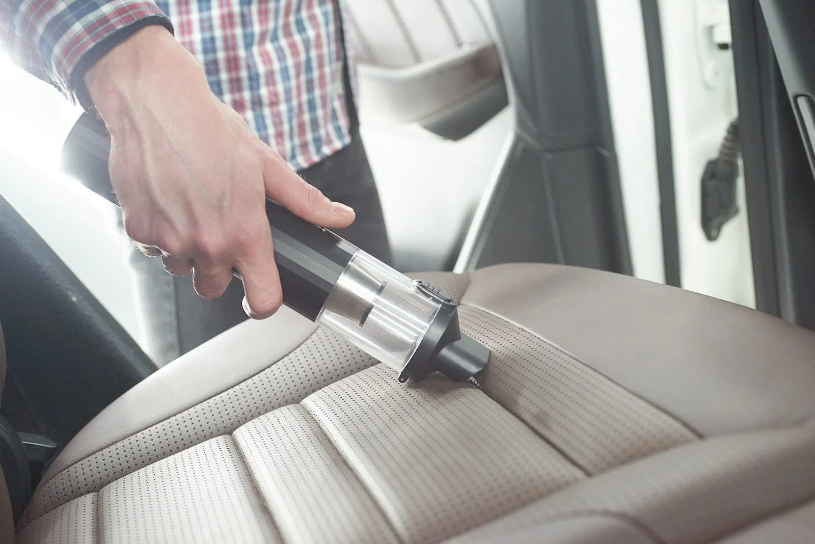 wireless handheld car vacuum cleaner for Jeep Grand Cherokee
